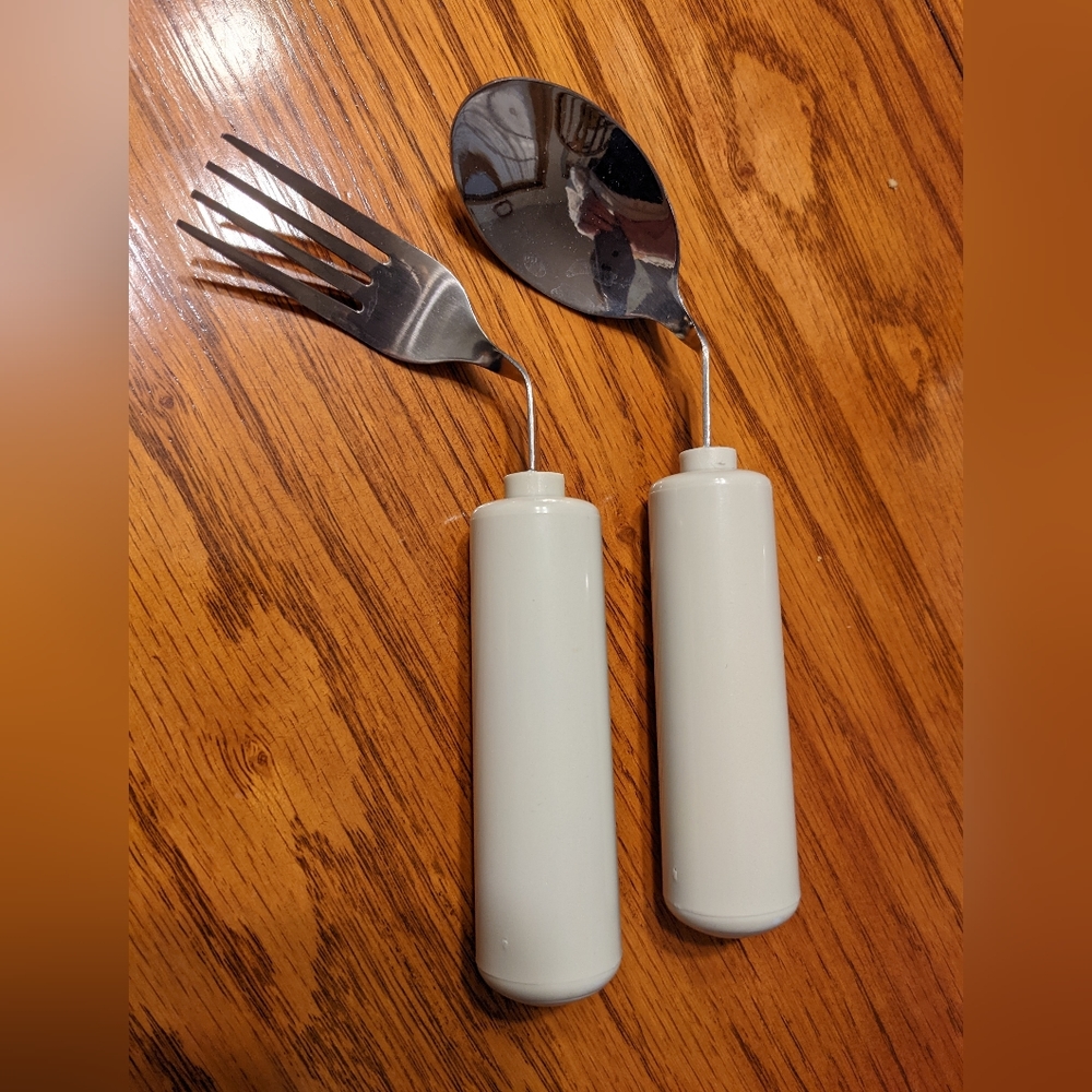 Adaptive Angled Spoon and Fork for Right Handed users